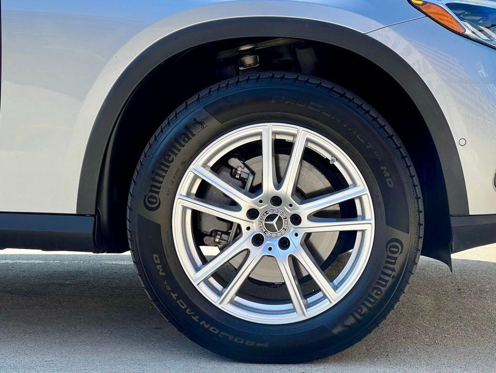 used 2023 Mercedes-Benz GLC 300 car, priced at $40,845
