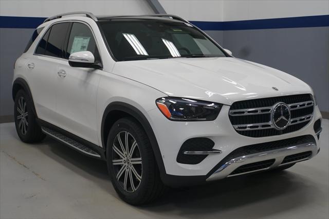 new 2025 Mercedes-Benz GLE 450 car, priced at $79,915