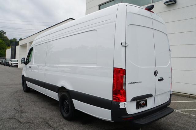 new 2025 Mercedes-Benz Sprinter 2500 car, priced at $73,041