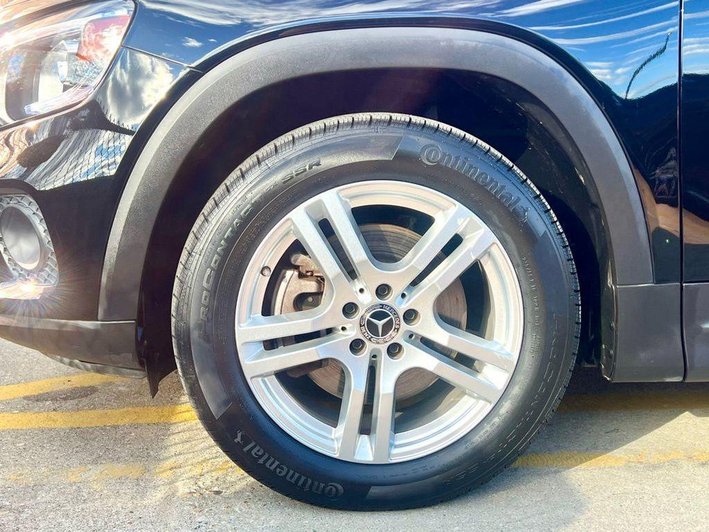 used 2021 Mercedes-Benz GLB 250 car, priced at $26,945