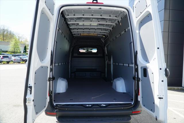 new 2025 Mercedes-Benz Sprinter 2500 car, priced at $71,692
