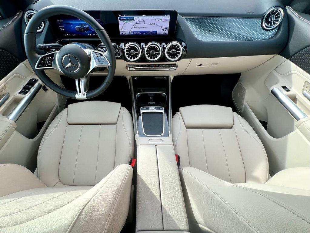 used 2025 Mercedes-Benz GLA 250 car, priced at $44,550