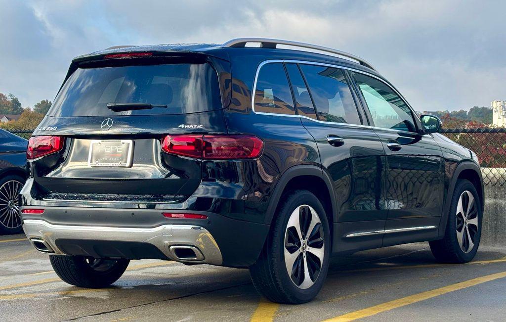 used 2024 Mercedes-Benz GLB 250 car, priced at $41,945