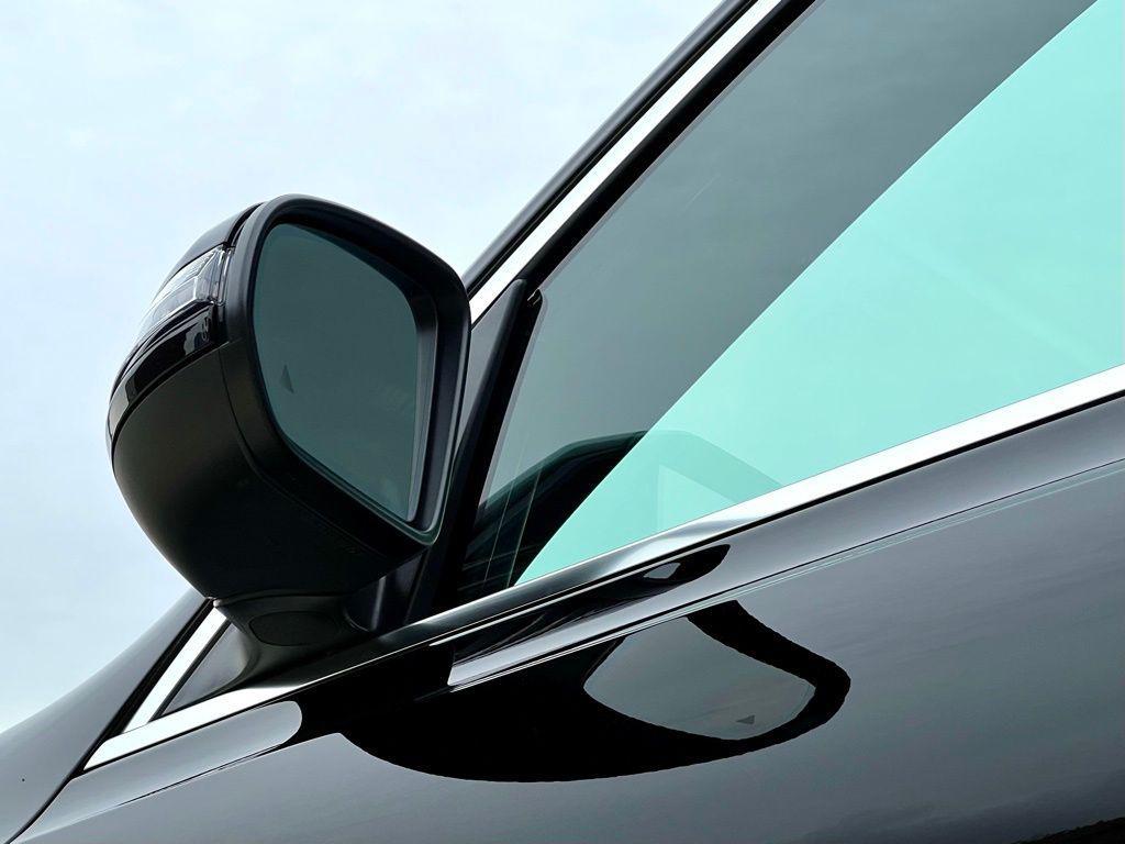 used 2024 Mercedes-Benz GLB 250 car, priced at $37,945