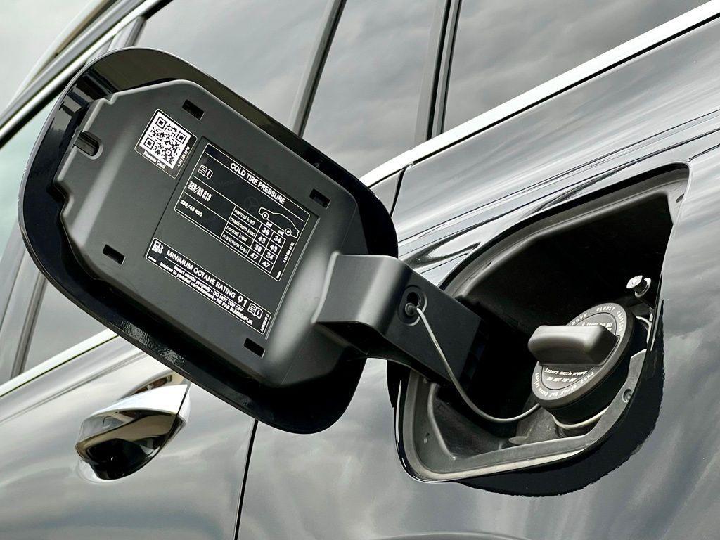 used 2024 Mercedes-Benz GLB 250 car, priced at $37,945