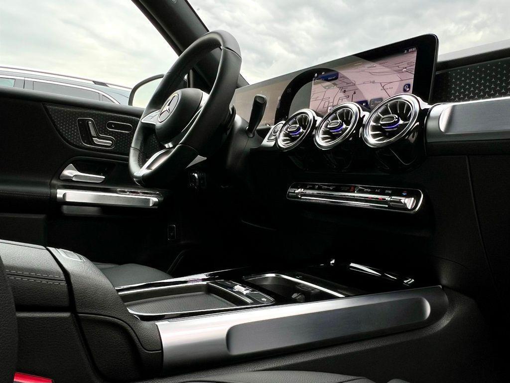used 2024 Mercedes-Benz GLB 250 car, priced at $37,945