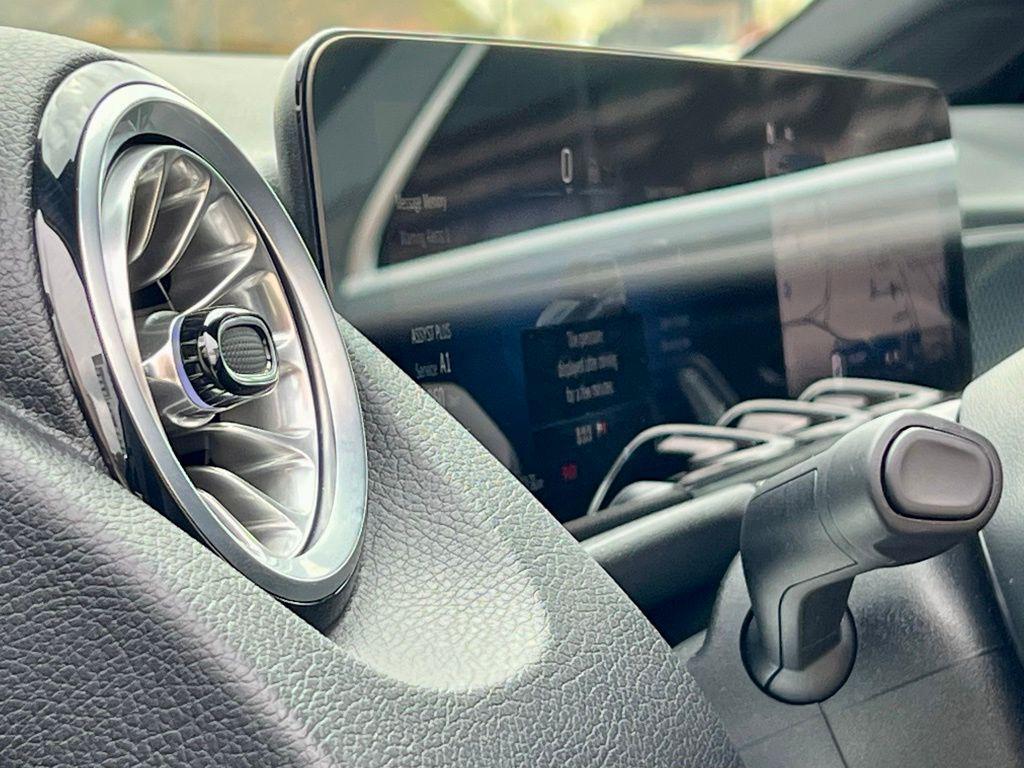 used 2024 Mercedes-Benz GLB 250 car, priced at $37,945