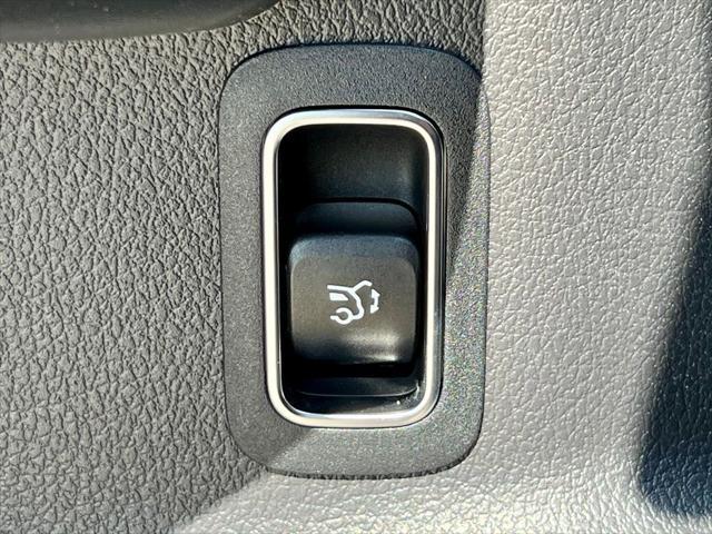 used 2022 Mercedes-Benz GLA 250 car, priced at $30,945