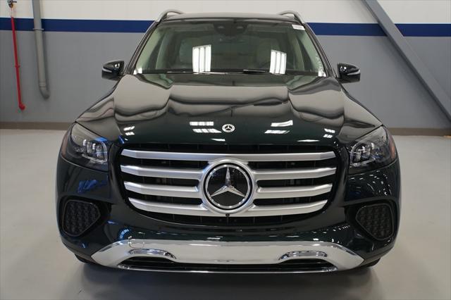 new 2025 Mercedes-Benz GLS 450 car, priced at $96,670