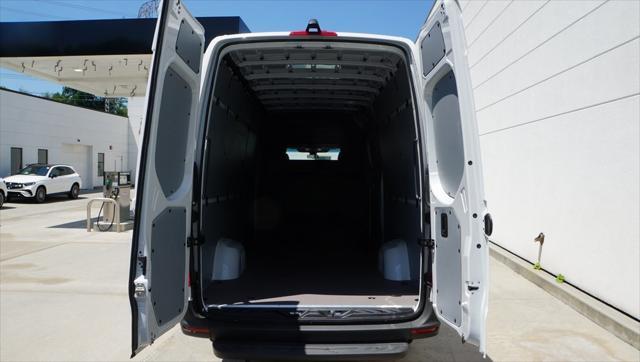 new 2024 Mercedes-Benz Sprinter 2500 car, priced at $84,547