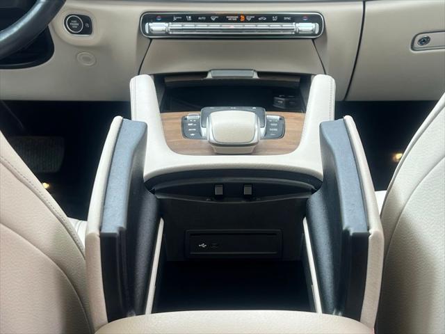 used 2022 Mercedes-Benz GLE 350 car, priced at $49,845