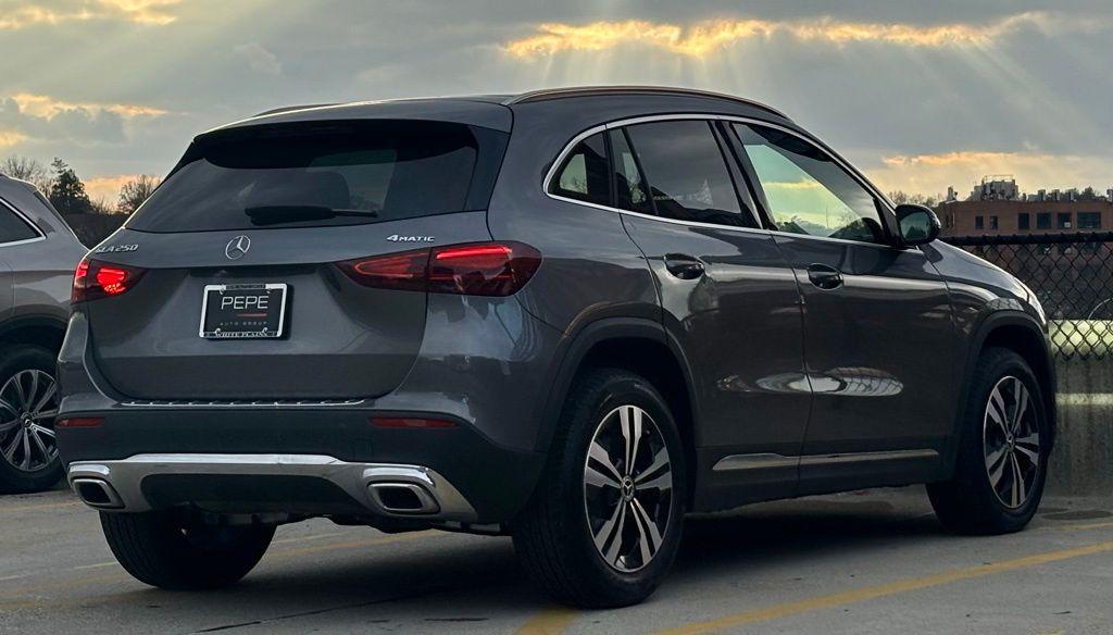 used 2026 Mercedes-Benz GLA 250 car, priced at $43,945