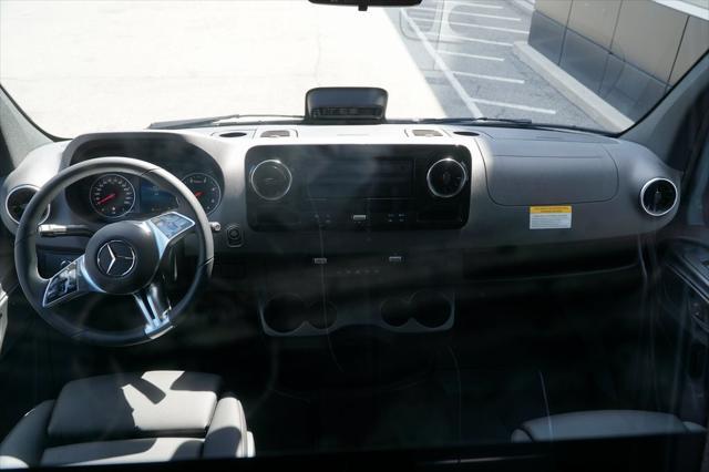 new 2025 Mercedes-Benz Sprinter 2500 car, priced at $66,785