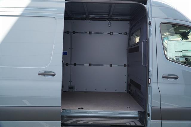new 2025 Mercedes-Benz Sprinter 2500 car, priced at $66,785