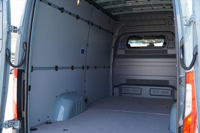 new 2025 Mercedes-Benz Sprinter 2500 car, priced at $66,785