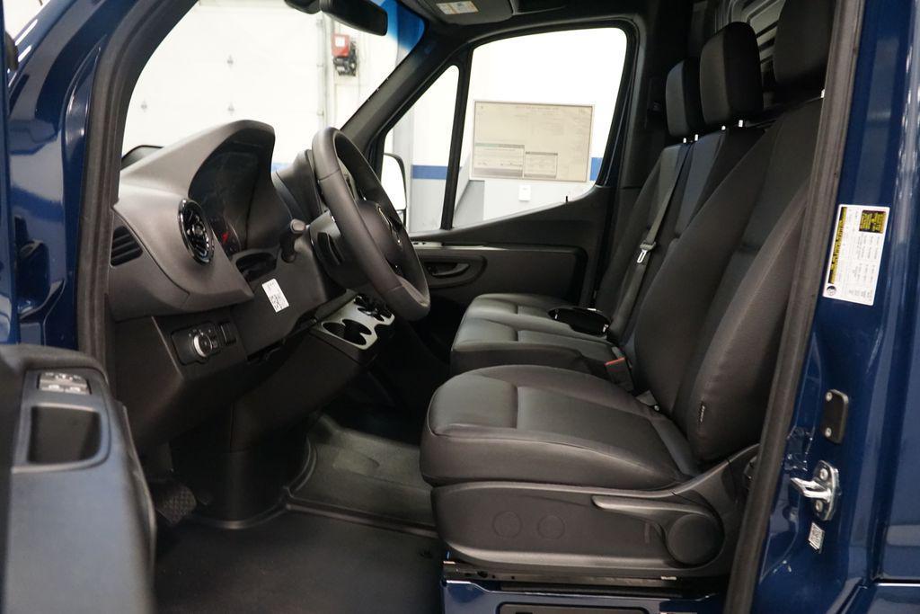 new 2026 Mercedes-Benz Sprinter 2500 car, priced at $55,986