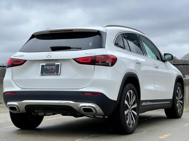 used 2022 Mercedes-Benz GLA 250 car, priced at $33,657