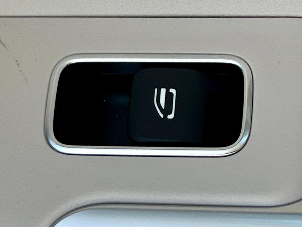used 2022 Mercedes-Benz GLB 250 car, priced at $27,845