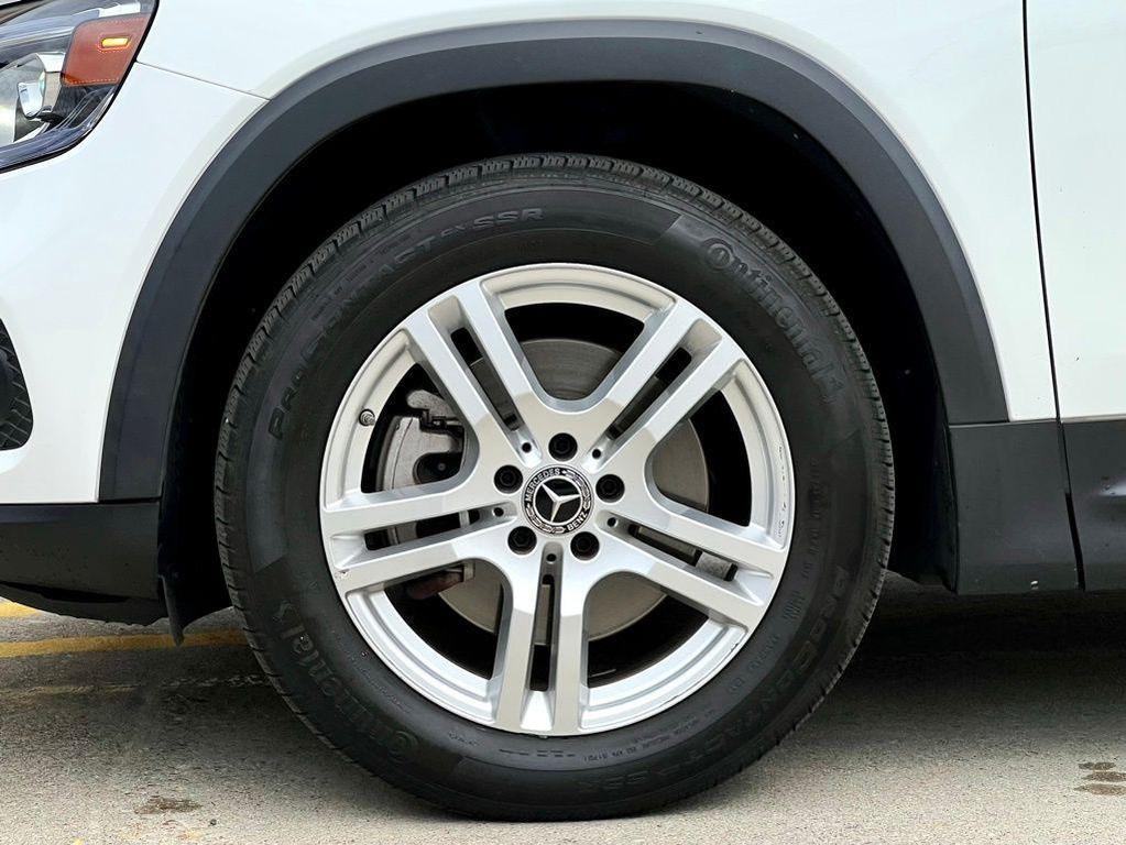used 2022 Mercedes-Benz GLB 250 car, priced at $27,845