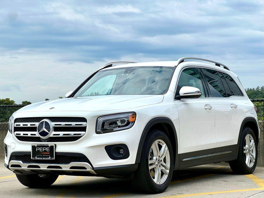 used 2022 Mercedes-Benz GLB 250 car, priced at $27,845