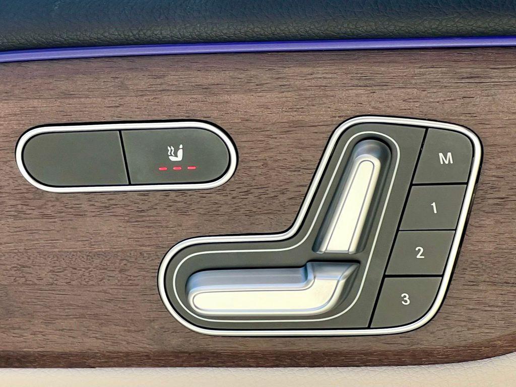 used 2022 Mercedes-Benz GLB 250 car, priced at $27,845