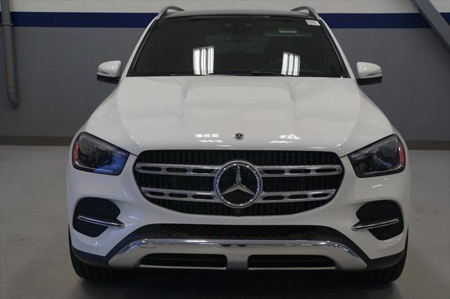 new 2025 Mercedes-Benz GLE 450 car, priced at $79,915