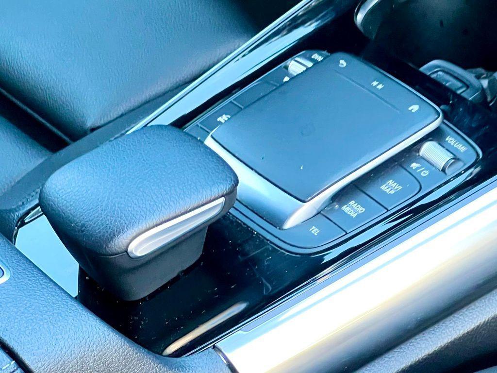 used 2021 Mercedes-Benz GLA 250 car, priced at $25,945