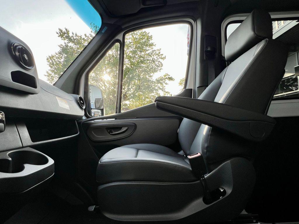 used 2024 Mercedes-Benz Sprinter 2500 car, priced at $47,945