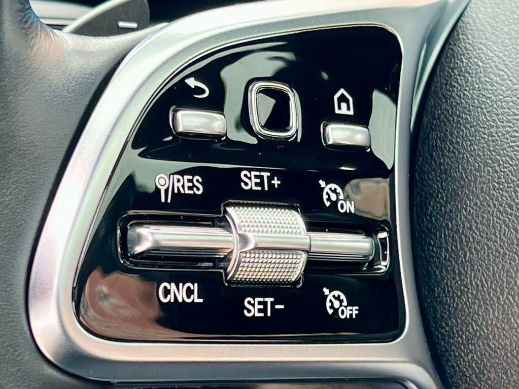 used 2022 Mercedes-Benz GLB 250 car, priced at $30,745