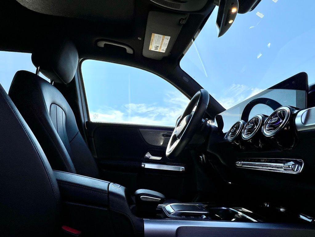 used 2022 Mercedes-Benz GLB 250 car, priced at $30,745