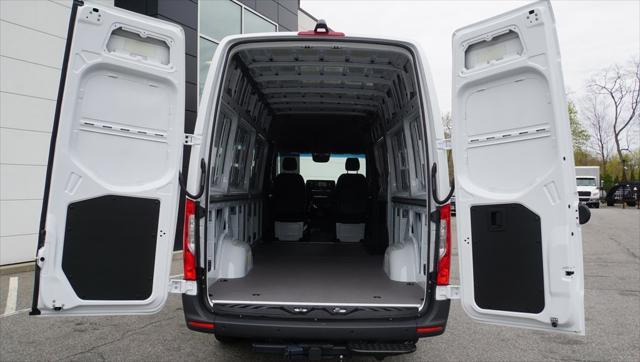 new 2024 Mercedes-Benz Sprinter 2500 car, priced at $70,751