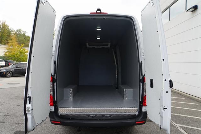 new 2024 Mercedes-Benz Sprinter 2500 car, priced at $89,903