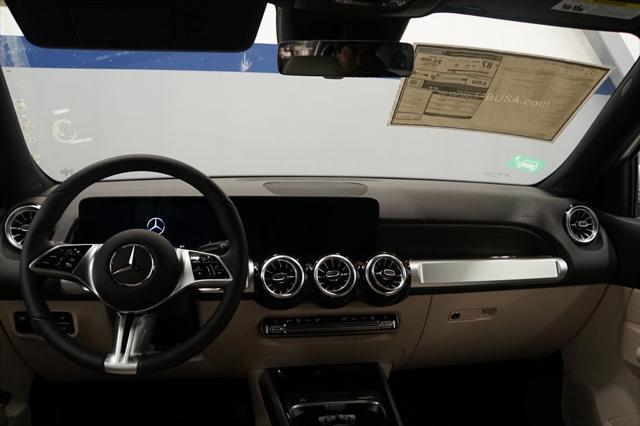 new 2024 Mercedes-Benz EQB 300 car, priced at $62,910