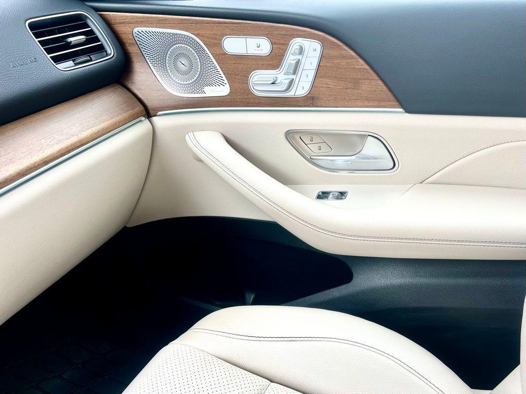 used 2022 Mercedes-Benz GLE 350 car, priced at $41,945