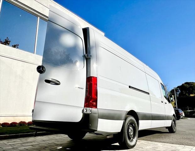 new 2024 Mercedes-Benz Sprinter 2500 car, priced at $69,099