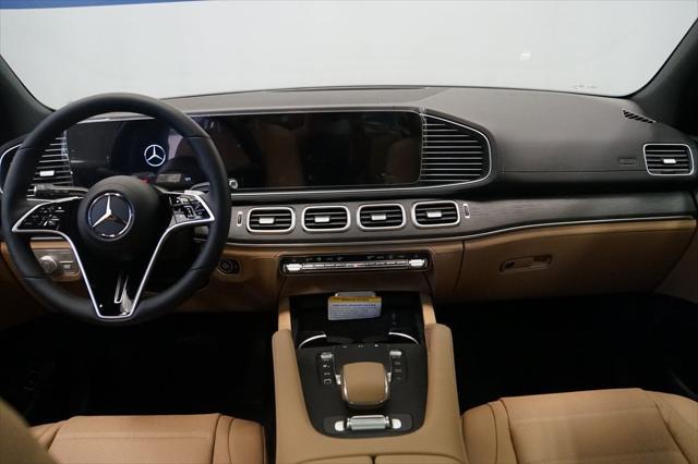 new 2025 Mercedes-Benz GLS 450 car, priced at $99,730