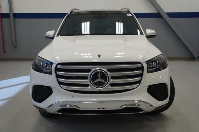 new 2025 Mercedes-Benz GLS 450 car, priced at $99,730