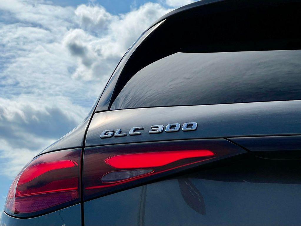 used 2023 Mercedes-Benz GLC 300 car, priced at $44,945