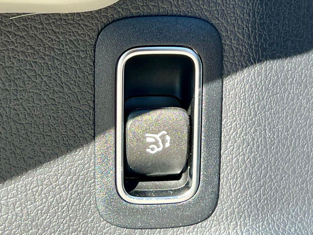 used 2023 Mercedes-Benz GLA 250 car, priced at $35,745