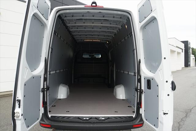 new 2024 Mercedes-Benz Sprinter 2500 car, priced at $71,420