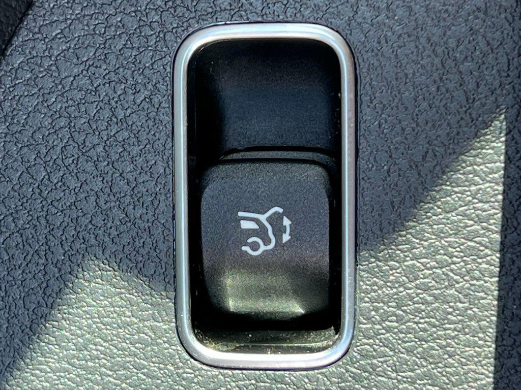 used 2022 Mercedes-Benz GLE 350 car, priced at $43,945