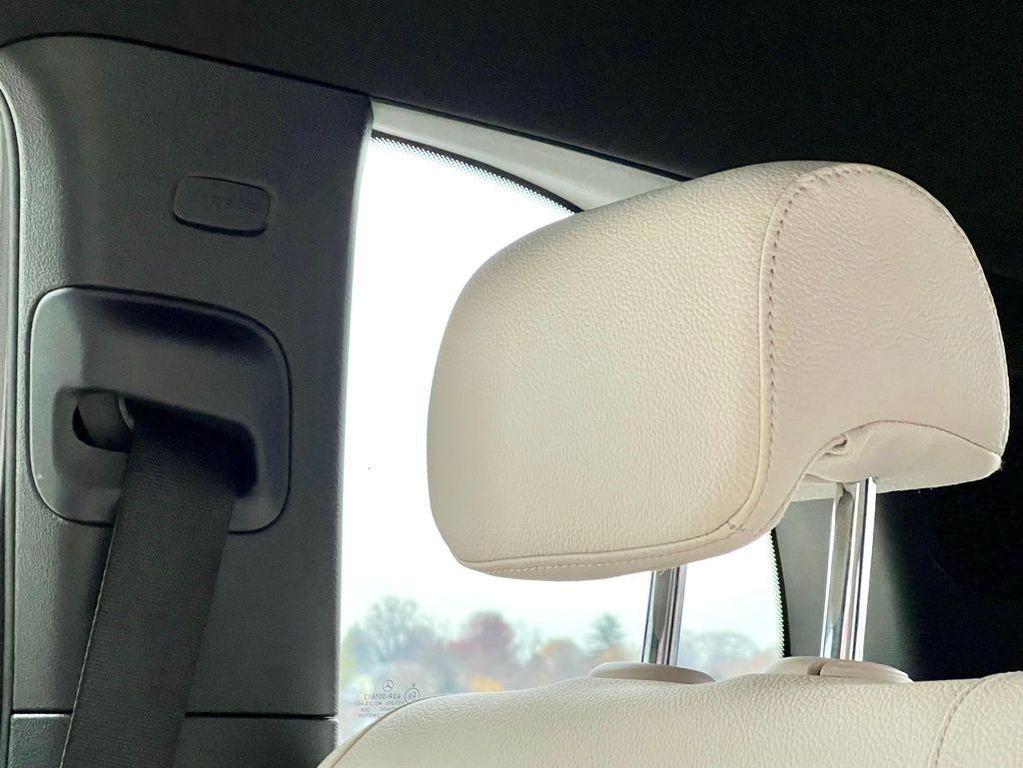 used 2022 Mercedes-Benz GLB 250 car, priced at $30,945