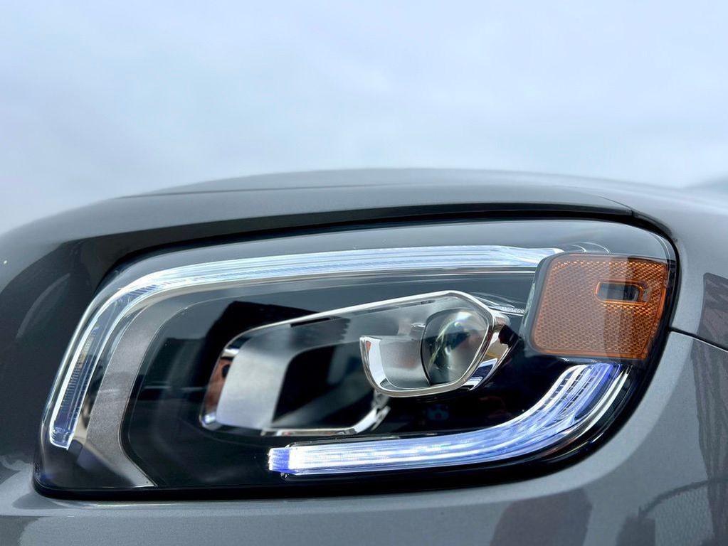 used 2022 Mercedes-Benz GLB 250 car, priced at $30,945