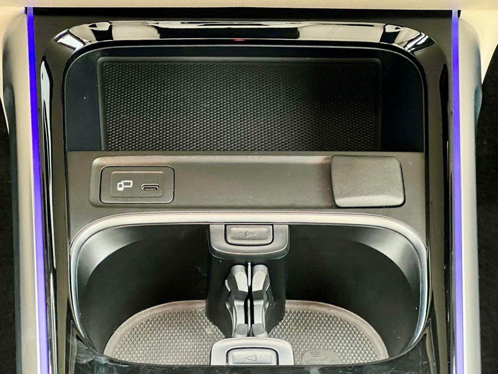 used 2022 Mercedes-Benz GLB 250 car, priced at $30,945