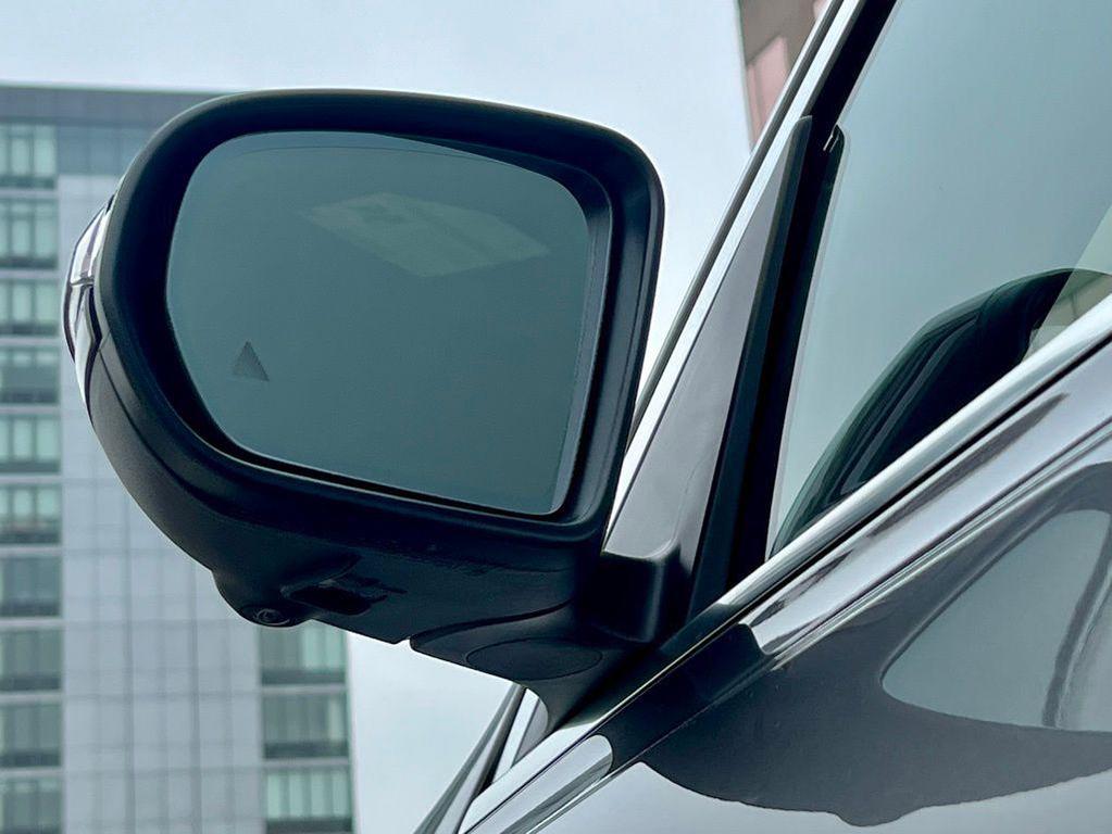 used 2022 Mercedes-Benz GLB 250 car, priced at $30,945