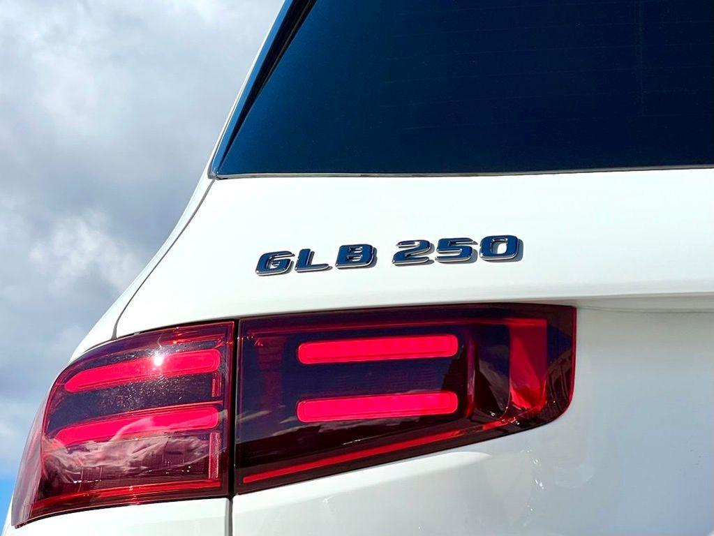 used 2025 Mercedes-Benz GLB 250 car, priced at $41,945