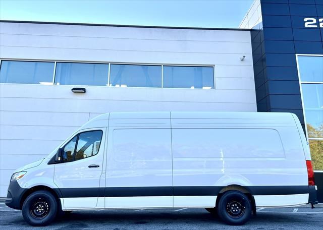 new 2024 Mercedes-Benz Sprinter 2500 car, priced at $72,071