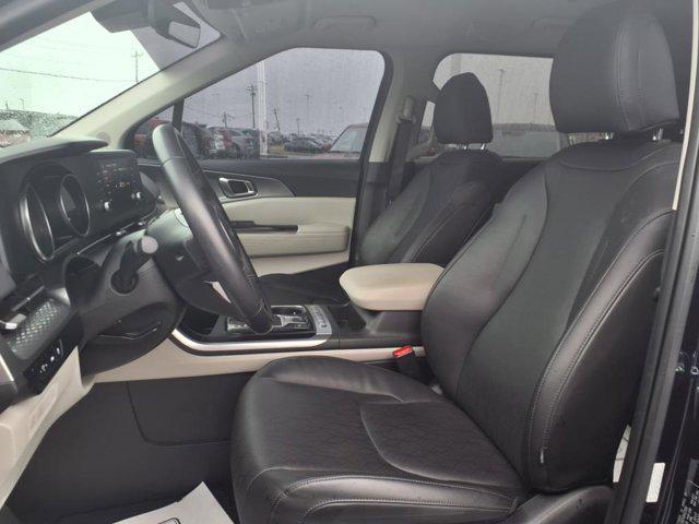 used 2024 Kia Carnival car, priced at $32,825