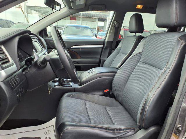 used 2015 Toyota Highlander car, priced at $14,253