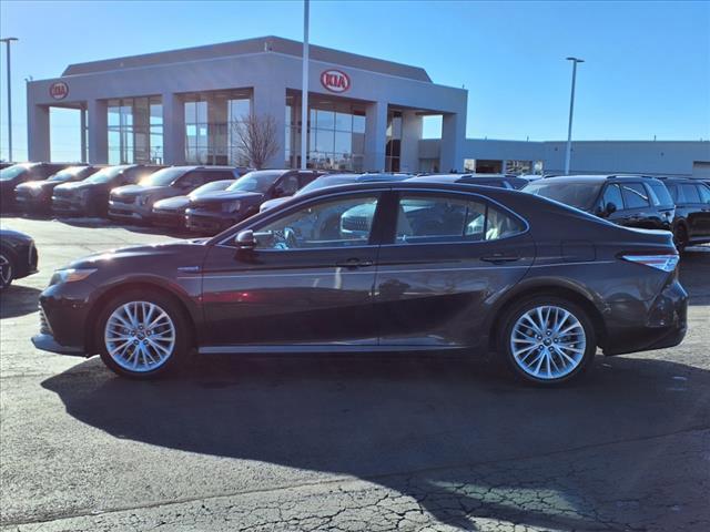 used 2018 Toyota Camry Hybrid car, priced at $24,387